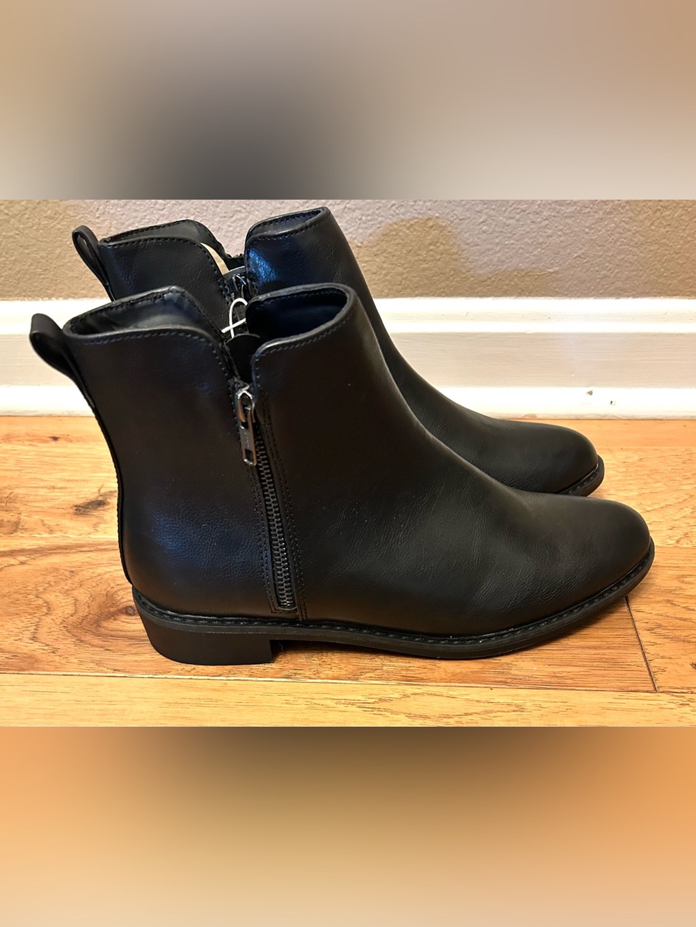 Universal Thread Womens Brenna Ankle Boots black zipper on both sides Size 9.5 - Picture 2 of 6